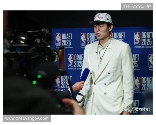 原创票房工具人实锤!杨瀚森刚砍20+7+7就被召回!火速回归非本意 原创票房工具人实锤!杨瀚森刚砍20+7+7就被召回!火速回归非本意